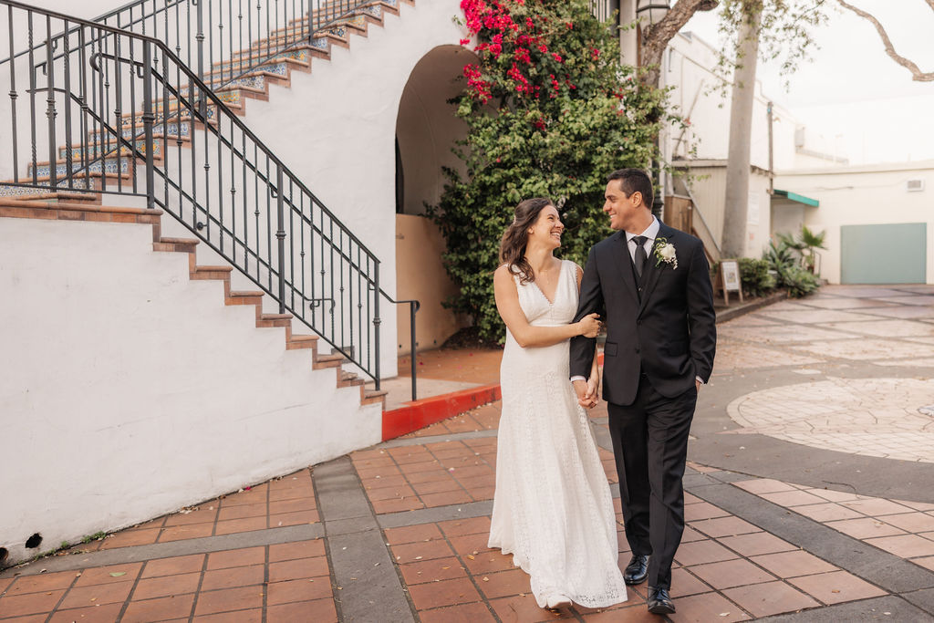 Intimate wedding portraits hidden away in secret spots behind the Kimpton Canary hotel property.